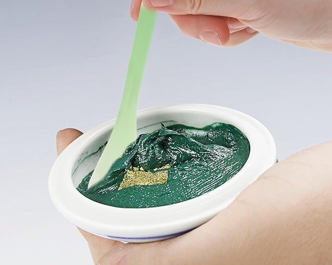 ONLYKXY 30pcs 5in Plastic Beauty Spoon Facial Cream Brush Makeup Scoop Mud Reusable Cosmetic Dig Scoop Spatula Mask Tip for Lotions Moisturizers Home Salon DIY Facemask Mixing Sampling (Light Green)