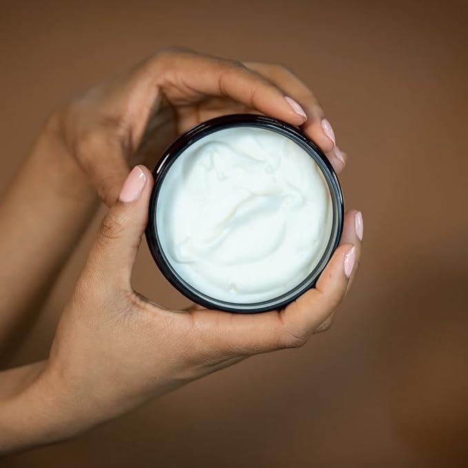 DorNee’ Ultimate Shea Butter Almond Scented, Natural Moisturizing, Ultra Rich, Fragrant, Shea & Jojoba Oil Blend (8 oz)