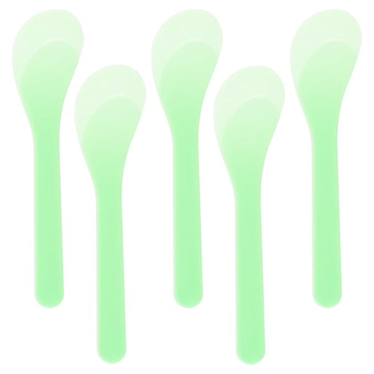 ONLYKXY 5pcs 5inch Plastic Beauty Spoon Facial Cream Brush Makeup Scoop Mud Reusable Cosmetic Dig Scoop Spatula Mask Tip for Lotions Moisturizers Home Salon DIY Facemask Mixing Sampling (Light Green)