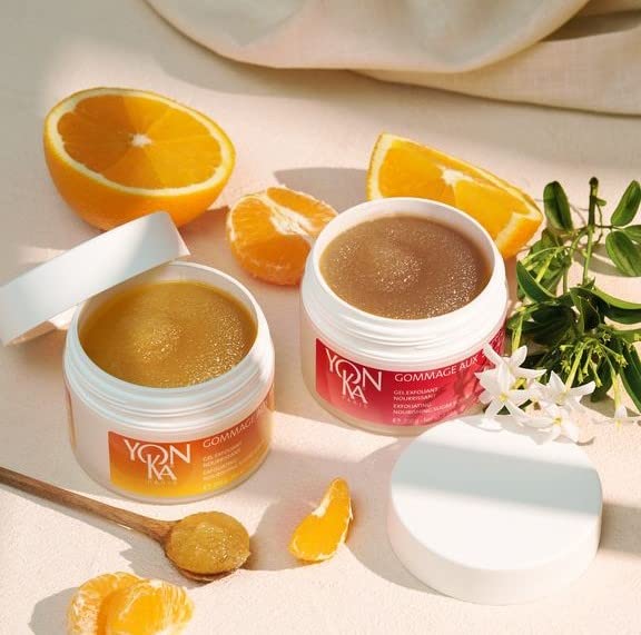 Yon-Ka Mandarin Sugar Scrub, Exfoliating Body Scrub with Brown Sugar and Sunflower Oil, Gentle Natural Ingredients Hydrate and Moisturize Dry Skin, Sweet Orange and Citrus Scent (200g)