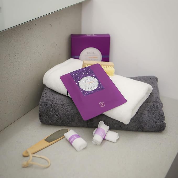 Extra Silky Foot Mask 5 Pairs, Post-Peeling Foot Care Treatment, Moisturizing Socks with Guerande Salt & Sweet Almond Oil for Dry Feet, Cracked Heels, and Callus