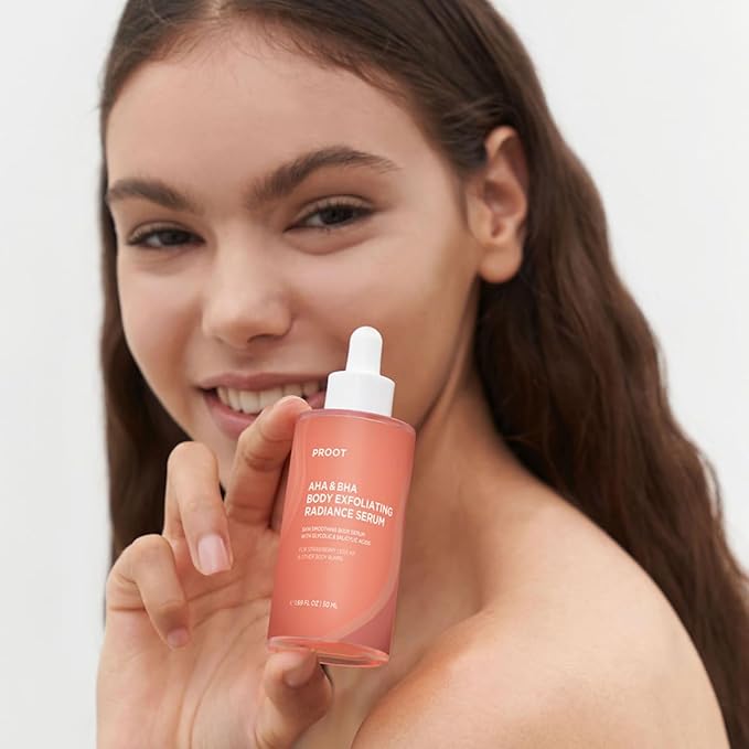 Strawberry Legs Treatment For Women Body Serum | Strawberry Legs Treatment For Women Exfoliating Body Serum | Chicken Skin Treatment Body Serum | Targets Strawberry Legs Treatment For Women