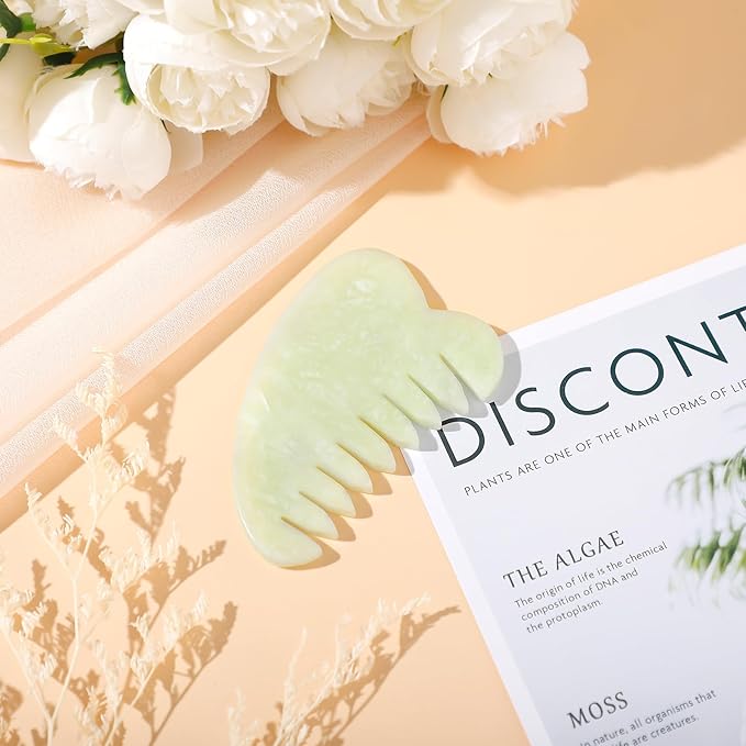 Geiserailie 2 Pieces Jade Combs Massage Stone Hair Gua Sha Scraping Scalp Comb Facial Massage Tool Multifunctional Handheld Head Tools Head Caring Therapy Mother's Day Gift(Heart Style)