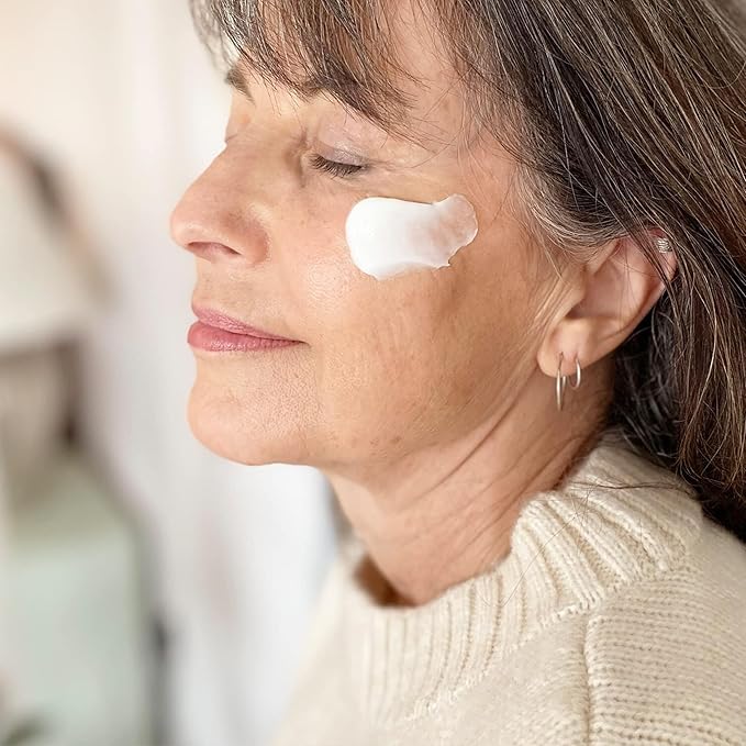 Pro-Aging Eye Cream | Soothing eye cream for dark circles and puffiness | Anti Aging Eye Cream | Reduces wrinkles, and fine lines around delicate eye area