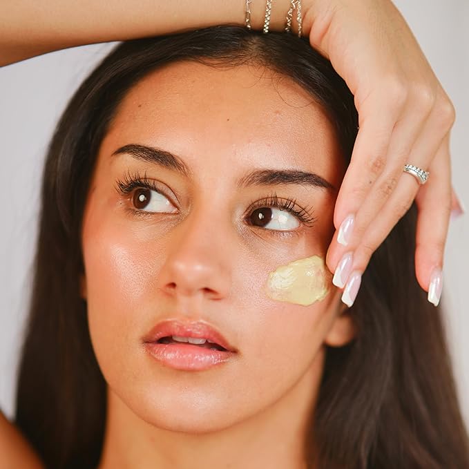 Revive Turmeric Clay Mask – 10-Minute Brightening & Hydrating Face Mask with Niacinamide & Pineapple | Evens Skin Tone, Refines Pores, Calms Skin | Vegan, Includes Applicator + Face Cloth